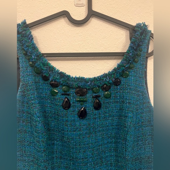 👗C. Wonder tweed Dress - Picture 3 of 16